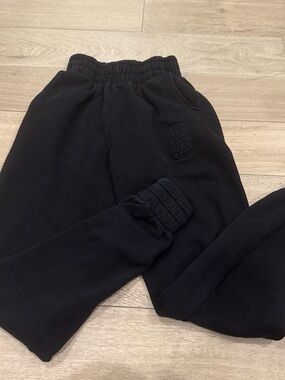 frankies bikinis black sweatpants